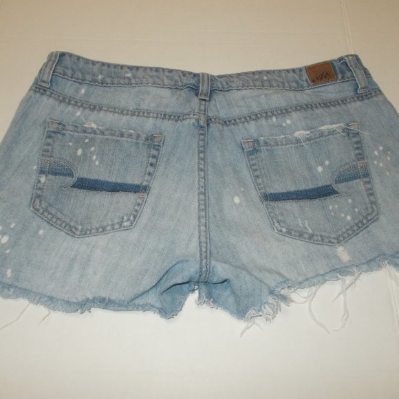 American Eagle Cutoff Shorts Light Wash Size 8 - Picture 4 of 7